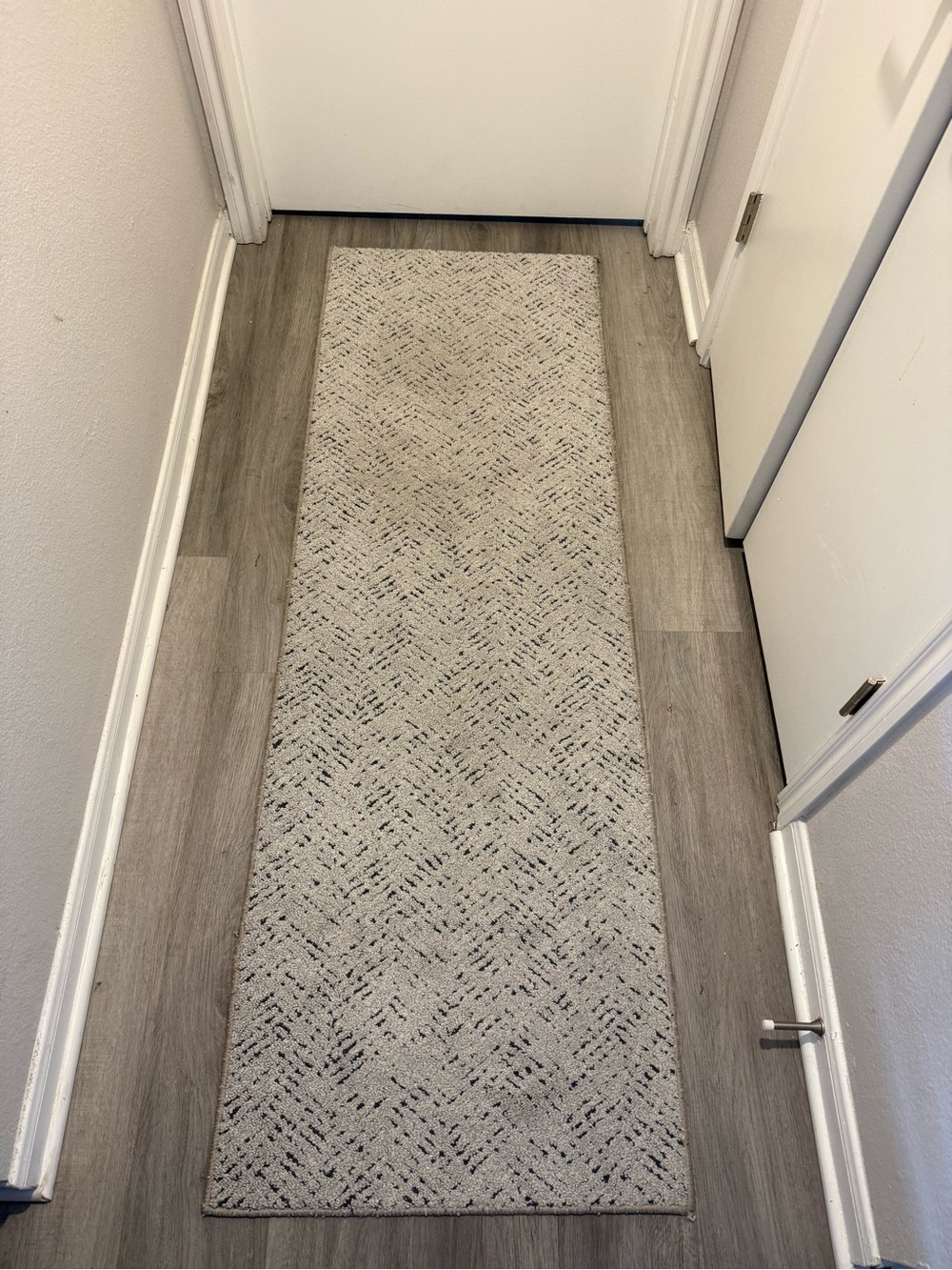 Neutral Gray Patterned Door rug 6ft X 2ft